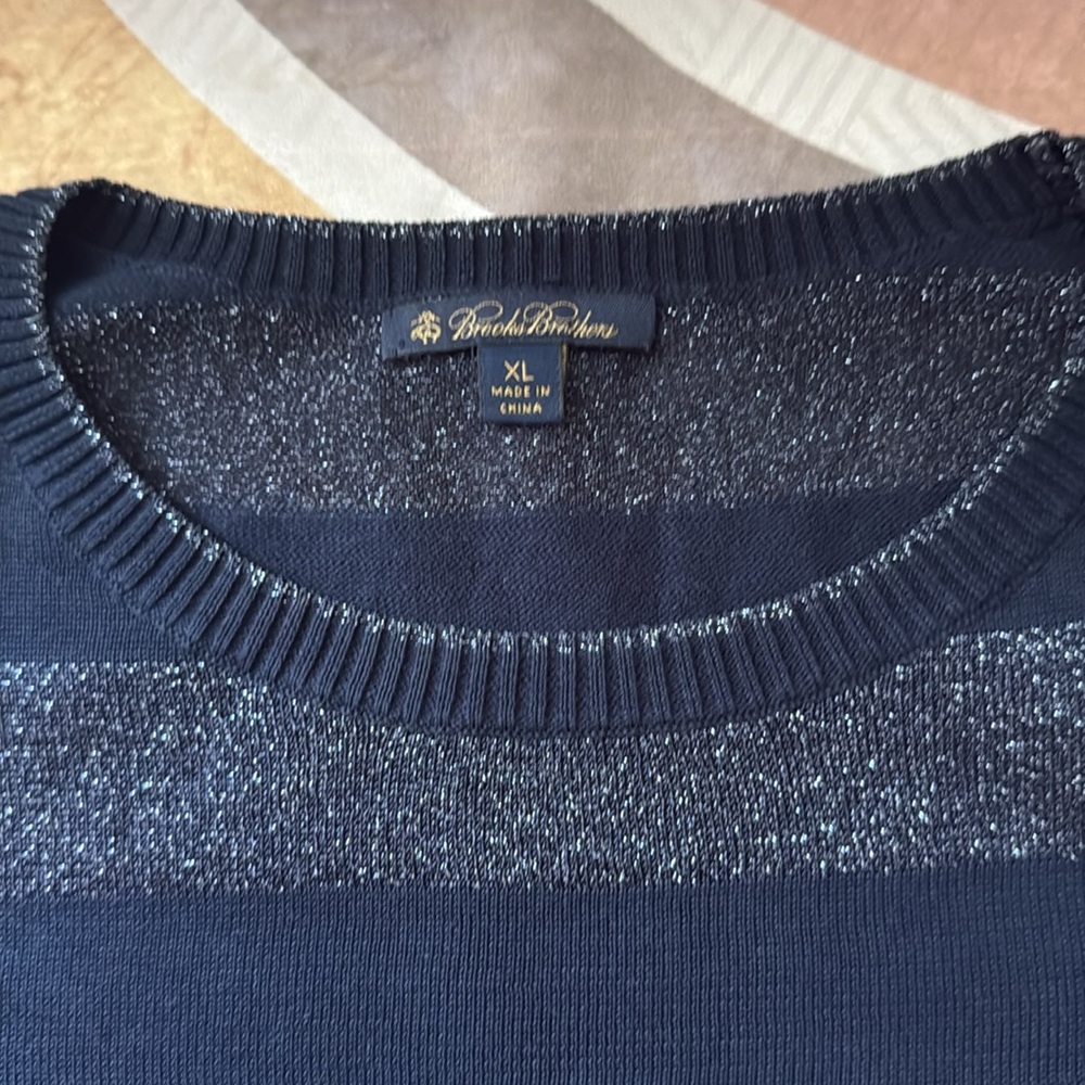 Brooks Brothers Navy Blue And Silver Short Sleeve Top - Picture 5 of 11